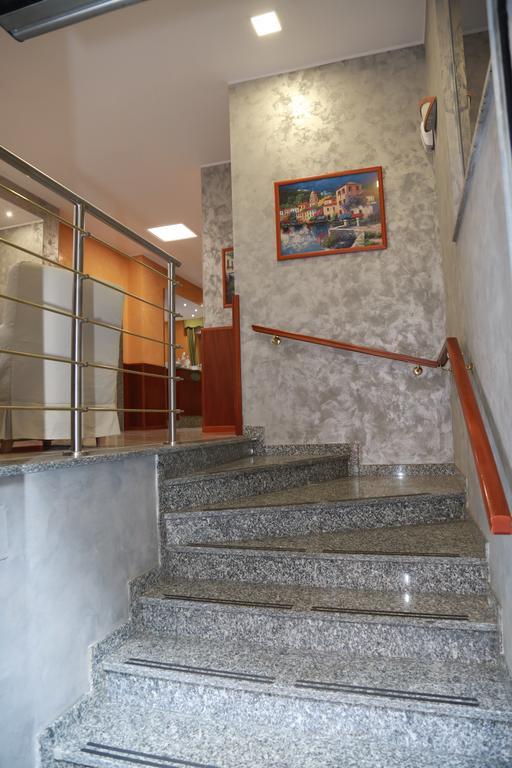 Hotel Dore Milan Bagian luar foto