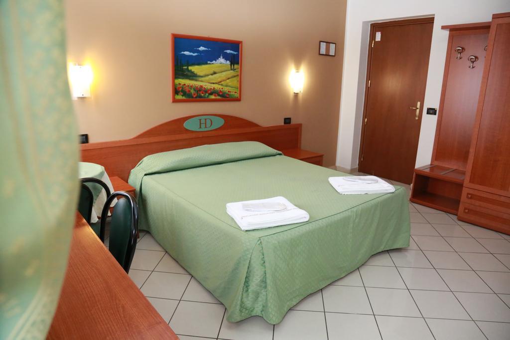 Hotel Dore Milan Bagian luar foto