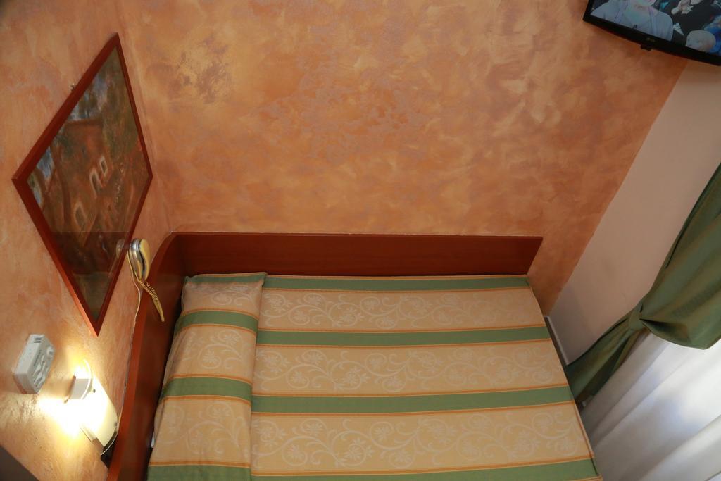 Hotel Dore Milan Bagian luar foto