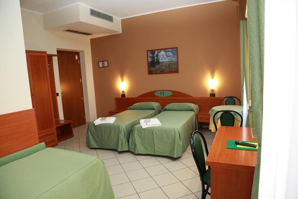 Hotel Dore Milan Bagian luar foto