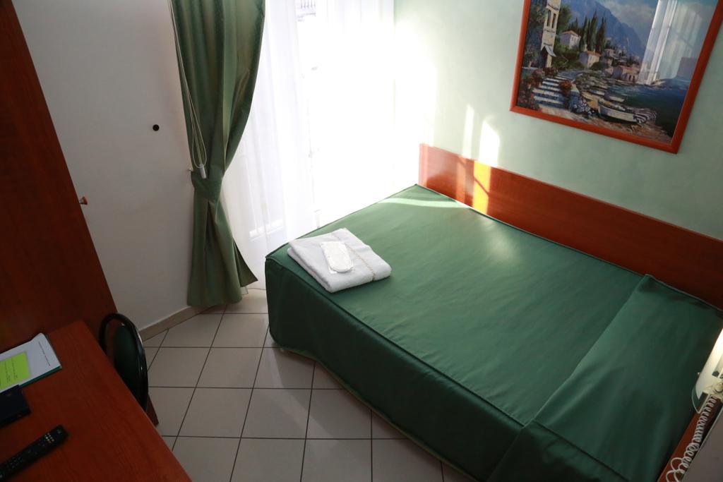 Hotel Dore Milan Bagian luar foto