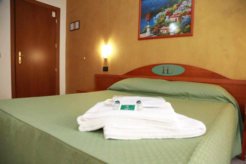 Hotel Dore Milan Bagian luar foto