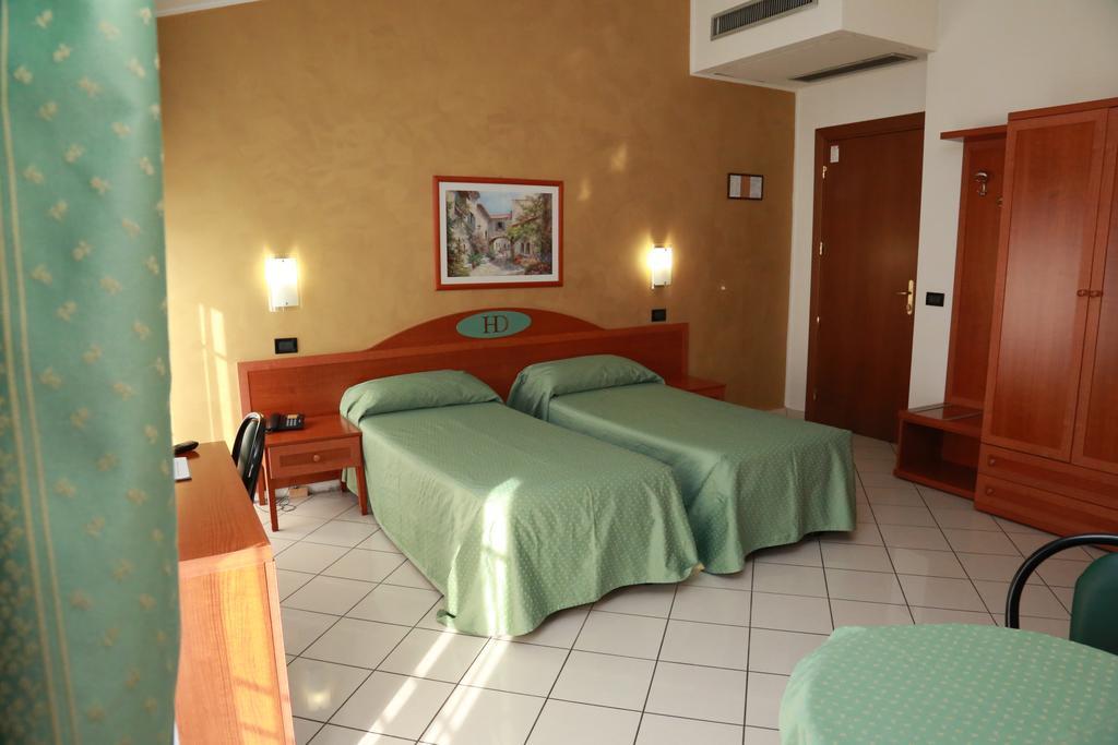 Hotel Dore Milan Bagian luar foto