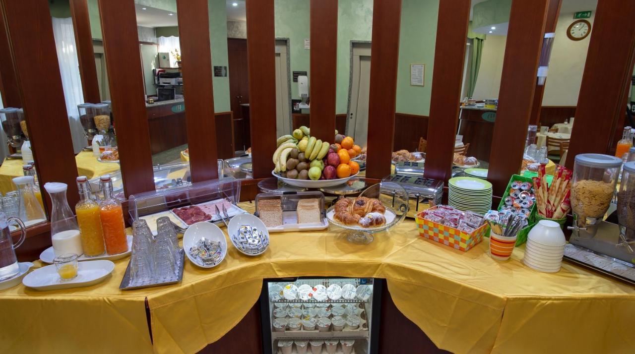Hotel Dore Milan Bagian luar foto