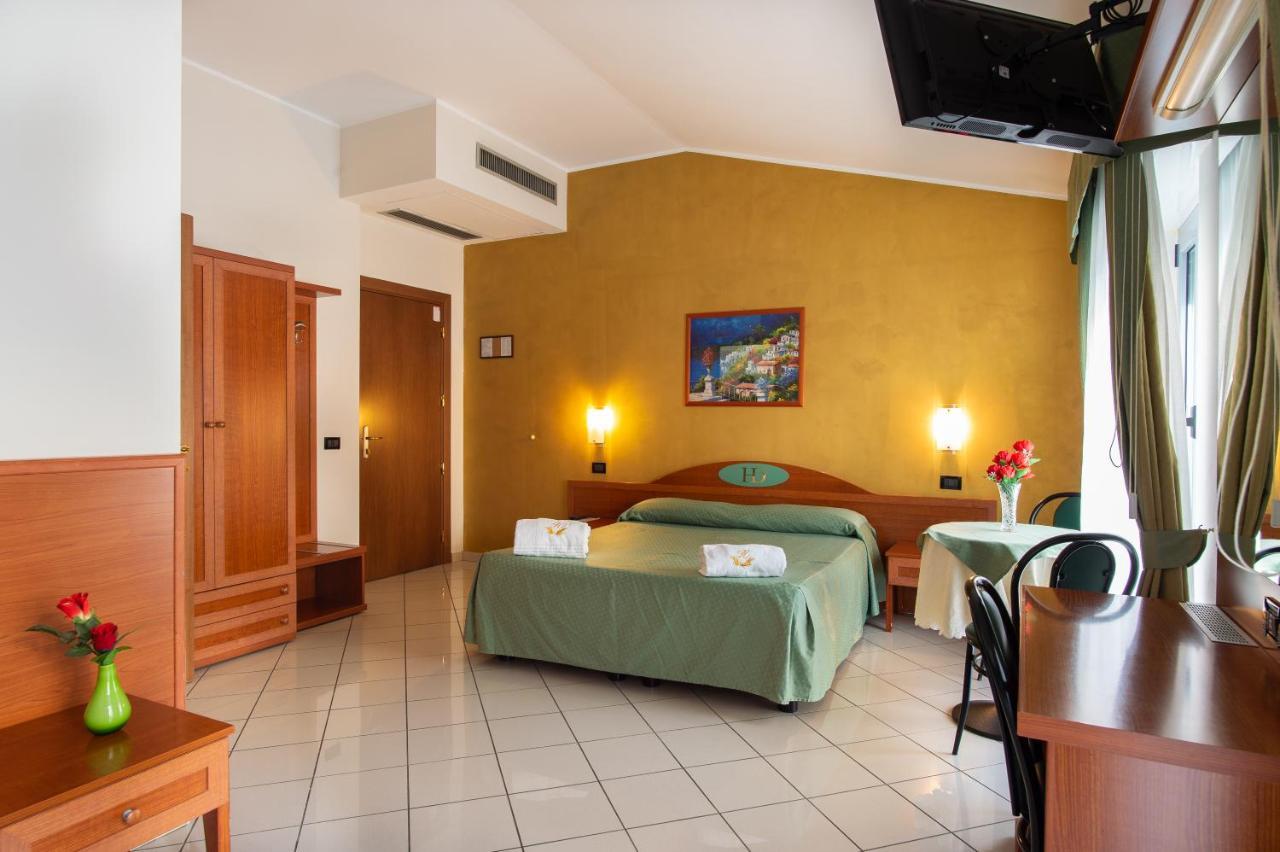 Hotel Dore Milan Bagian luar foto