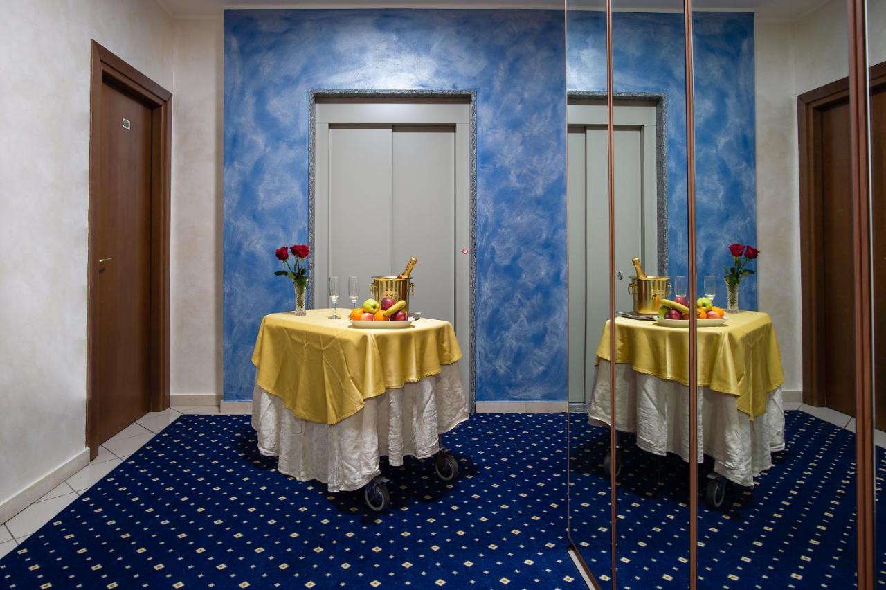 Hotel Dore Milan Bagian luar foto